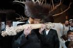 Main image for כ"ק האדמו"ר מקאליב שליט"א אויף א שבת חיזוק אין מושב רבבה