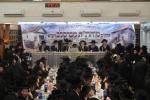 הרה"ק רבי יעקב מאיר שעכטער שליט"א ביים סעודת הילולא פון הרה"ק רבי נתן מברסלב זי"ע אין ביהמ"ד ברסלב רחוב מאה שערים ירושלים