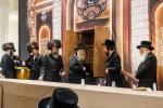 הכנסת ספר תורה בראשות כ"ק אדמו"ר מבאבוב שליט"א 