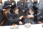 כ"ק אדמו"ר מתולדות אברהם יצחק שליט"א באזוכט ביי הרה"ק רבי יעקב מאיר שעכטער שליט"א