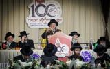 ערשטע בילדער פון רבי רבי ישעי'לעס יארצייט אין קערעסטירער זי"ע 