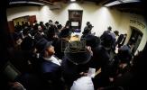 ערשטע בילדער פון רבי רבי ישעי'לעס יארצייט אין קערעסטירער זי"ע 