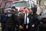 ענואל בריעד צוזאמען מיט NYPD, FDNY, DSNY ביי שריפת חמץ ערב פסח