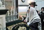 יארצייט פון כ"ק אדמו"ר בעל ברך משה מסאטמאר זצ"ל ביי בנו מ"מ כ"ק אדמו"ר מסאטמאר שליט"א 