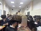 חלק ב' - דערהויבענע נסיעה פון הגה"צ אב"ד סאטמאר מאנסי שליט"א אויף מקומות הקדושים אין אייראפע