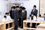 כ"ק אדמו"ר מסאטמאר שליט"א באזוכט אין תלמוד תורה אין קרית יטב לב 