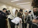 ברית פאר א אייניקל פון גאב"ד צאנז זוועהיל ביי זיין איידעם הרה"צ ר' יעקב ווידער בן גאב"ד לינז שליט"א,  מוהל כ"ק אדמו"ר מסערדעהאלי שליט"א 