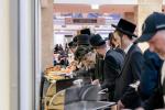 די נסיעה קיין קערעסטיר מיט ללכת