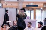 די נסיעה קיין קערעסטיר מיט ללכת