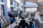 די נסיעה קיין קערעסטיר מיט ללכת