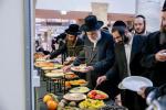 די נסיעה קיין קערעסטיר מיט ללכת