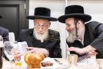 דינער און יארצייט סעודה בחצר הקודש בעלעד