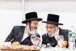 דינער און יארצייט סעודה בחצר הקודש בעלעד