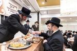 דינער און יארצייט סעודה בחצר הקודש בעלעד