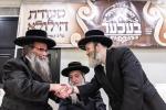 דינער און יארצייט סעודה בחצר הקודש בעלעד