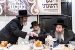 דינער און יארצייט סעודה בחצר הקודש בעלעד