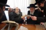 הגה"צ רבי משה קרעמער שליט"א באזוכט ביי הרה"ק רבי יעקב מאיר שעכטער שליט"א 