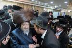 בר מצווה פון אור אייניקל פון הרה"ק רבי יעקב מאיר שעכטער שליט"א מיטן באטייליגונג פון דער מקובל הגה"צ רבי אביש ציינווירט שליט"א און המשפיע הגה"צ רבי צבי מאיר זילבערבערג שליט"א