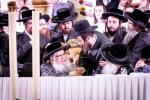  פולע גאלערי: עריכת שולחן הטהור ל"ג בעומר בחצר הקודש סאטמאר 