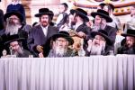  פולע גאלערי: עריכת שולחן הטהור ל"ג בעומר בחצר הקודש סאטמאר 