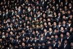  פולע גאלערי: עריכת שולחן הטהור ל"ג בעומר בחצר הקודש סאטמאר 