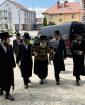 כ"ק אדמו"ר מתולדות צבי ספינקא שליט"א איז מתפלל אין ליזענסק