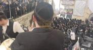 נאך פון די טענץ אין מערת הרשב"י מירון