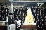 פולע גאלערי: הדלקה ביי הגה"צ ראש ישיבת סאטמאר בני ברק שליט"א 