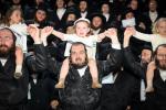 פולע גאלערי: הדלקה ביי הגה"צ ראש ישיבת סאטמאר בני ברק שליט"א 