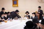 יומא דהילולא קדישא פון הרה"ק בעל אמרי יוסף זצל מספינקא, עריכת השלחן און יארצייט סעודה ביי נכדו כ"ק אדמו"ר מספינקא שליט"א