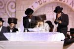חלק ב' הדלקה בצל הרה"ק רבי יעקב מאיר שעכטער שליט"א 