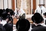 כ"ק אדמו"ר מבאבוב שליט"א באזוכט בבית מדרשו אין מאנסי לכבוד פסח שני