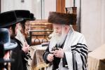 כ"ק אדמו"ר מבאבוב שליט"א באזוכט בבית מדרשו אין מאנסי לכבוד פסח שני
