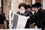 כ"ק אדמו"ר מבאבוב שליט"א באזוכט בבית מדרשו אין מאנסי לכבוד פסח שני