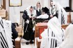 כ"ק אדמו"ר מבאבוב שליט"א באזוכט בבית מדרשו אין מאנסי לכבוד פסח שני