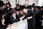 כ"ק אדמו"ר מבאבוב שליט"א באזוכט בבית מדרשו אין מאנסי לכבוד פסח שני