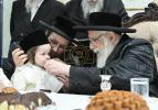 בילדער פון כ"ק אדמו"ר מצאנז שליט"א אין מירון