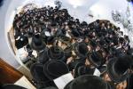 בילדער פון כ"ק אדמו"ר מצאנז שליט"א אין מירון