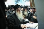 בילדער פון כ"ק אדמו"ר מצאנז שליט"א אין מירון