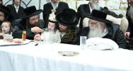 בילדער פון כ"ק אדמו"ר מצאנז שליט"א אין מירון