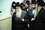 בילדער פון כ"ק אדמו"ר מצאנז שליט"א אין מירון