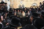 בילדער פון כ"ק אדמו"ר מצאנז שליט"א אין מירון