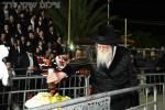הדלקה בחצר הקודש מאדזשיץ