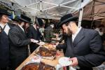 הונדערטער אידן זענען מתפלל אויפן ציון ביים יארצייט פון הייליגן צדיק רבי שלומקע זוועהילער זי"ע בראשות כ"ק אדמו"ר מזוועהיל שליט"א 