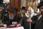 שמחת הברית פאר אור אייניקל פון כ"ק אדמו"ר מסלונים שליט"א, ווי די מוהל איז געווען ידיד נעוריו הרה"ק רבי יעקב מאיר שעכטער שליט"א 