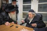 כ"ק אדמו"ר מצאנז שליט"א באזוכט ביי הגאון רבי דוב לאנדא שליט"א 