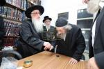 כ"ק אדמו"ר מצאנז שליט"א באזוכט ביי הגאון רבי דוב לאנדא שליט"א 