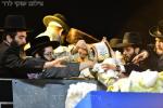 פולע גאלערי: הדלקה בחצר הקודש תולדות אברהם יצחק 