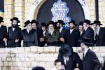 רייכע בילדער גאלערי פונעם הדלקה בראשות כ"ק גאב"ד סאטמאר מאנסי שליט"א 