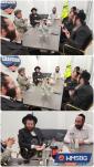 קאונסעלמאן לינקאלן רעסטלער מיט UJO דיסקוסירן וויאזוי צו פאררעכטן די וואסער פלוס אין וואלעבוט סט. געגנט